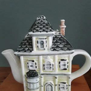 Medieval Style Townhouse Square Ceramic Teapot